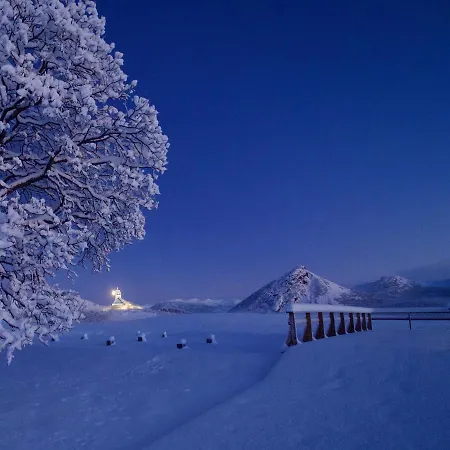 Salmon Lodge Lofoten Leknes Exterior photo